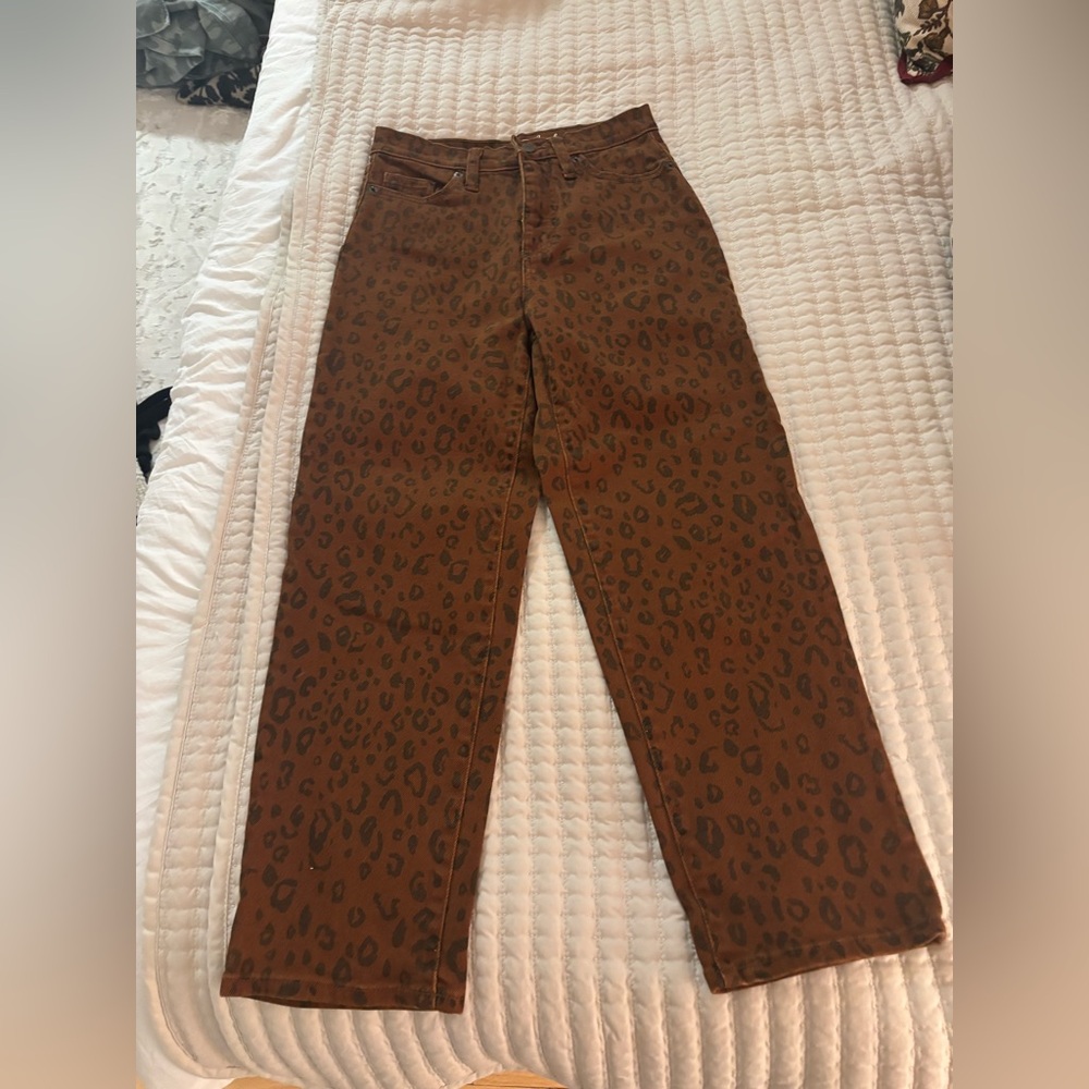 Universal Thread Leopard Print Jeans, 00/24R, vintage straight, worn once.